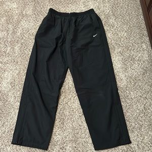 Men’s, size large, Nike swish pants